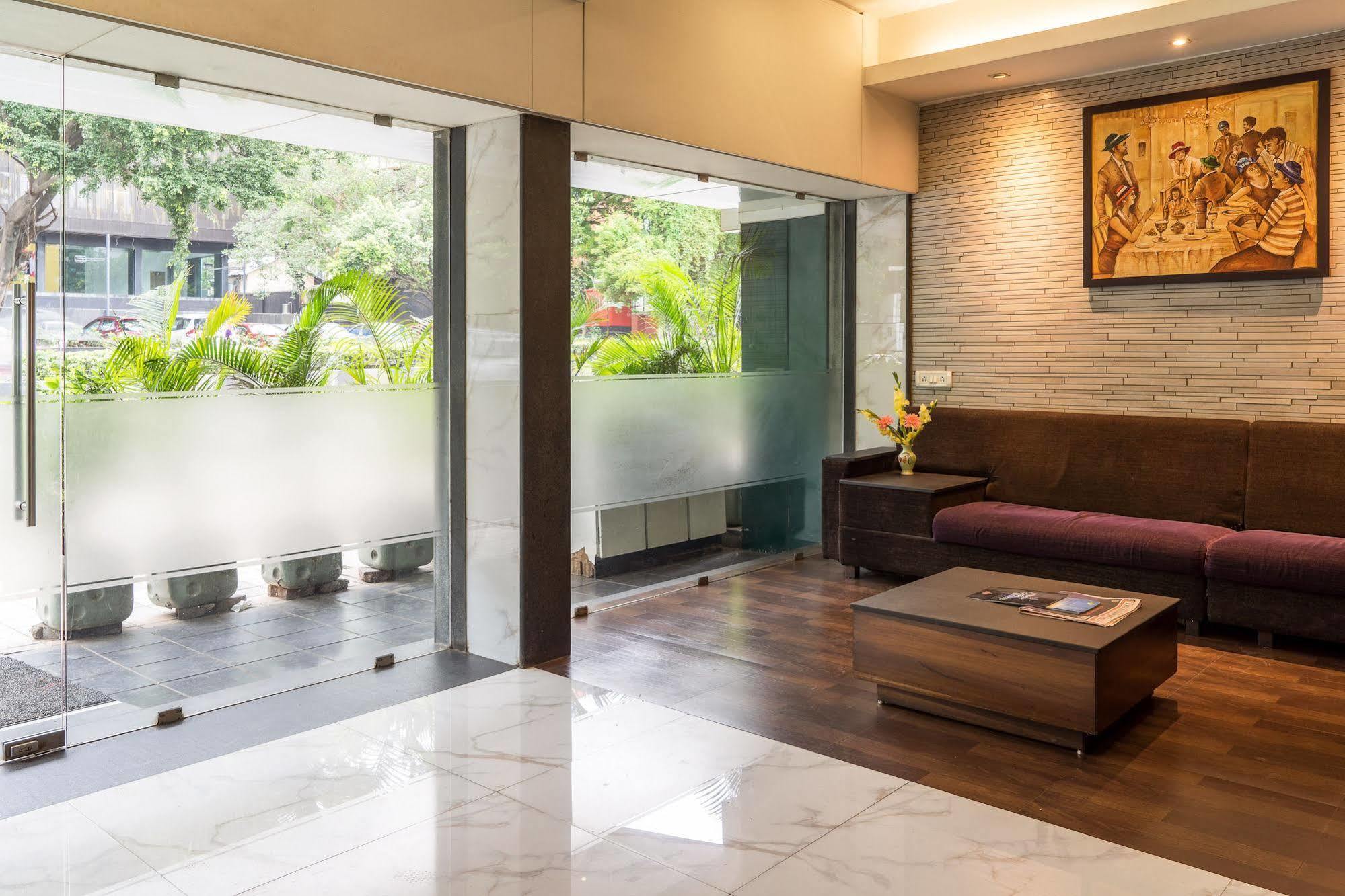 Treebo Trend Sahara Hotell Pune Eksteriør bilde